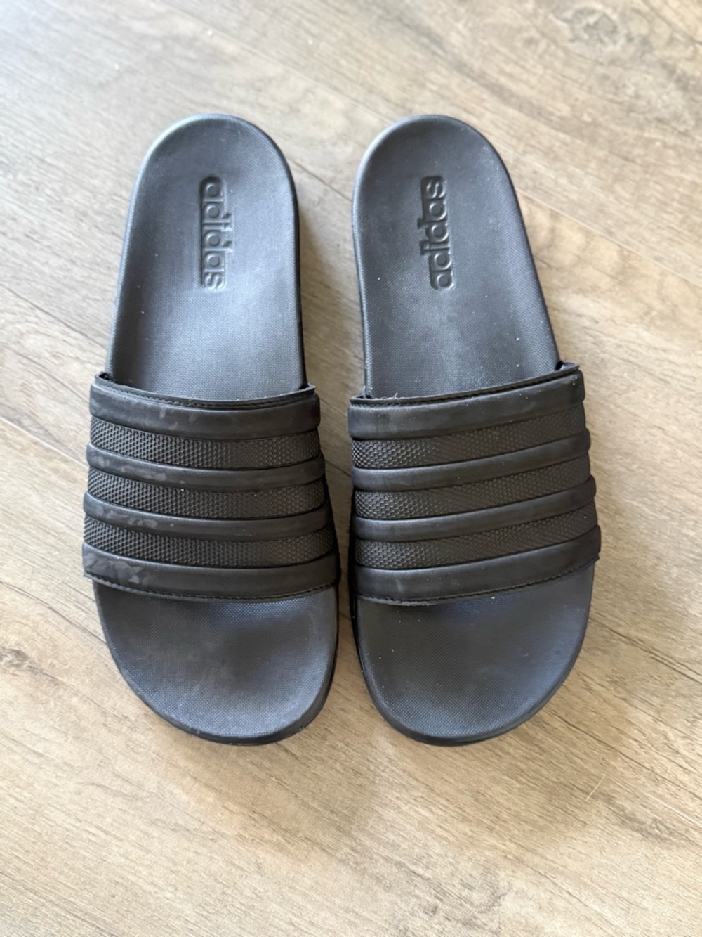 Adidas Slides Men’s 10